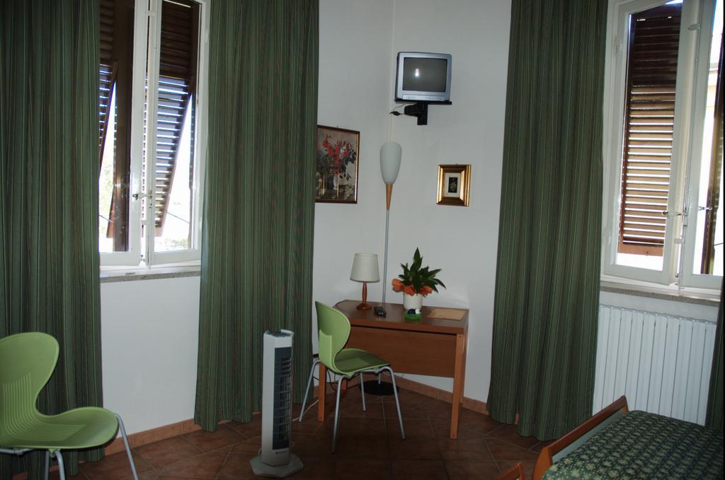 Affittacamere Villa Delia Lucques Chambre photo